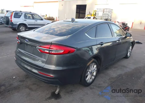 2020 Ford Fusion Hybrid Se z USA, uszkodzony, nr VIN 3FA6P0LU2LR170908